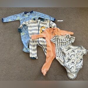 Baby Boy 0-3M Bundle – 5 Pieces | Sleepers & Onesies